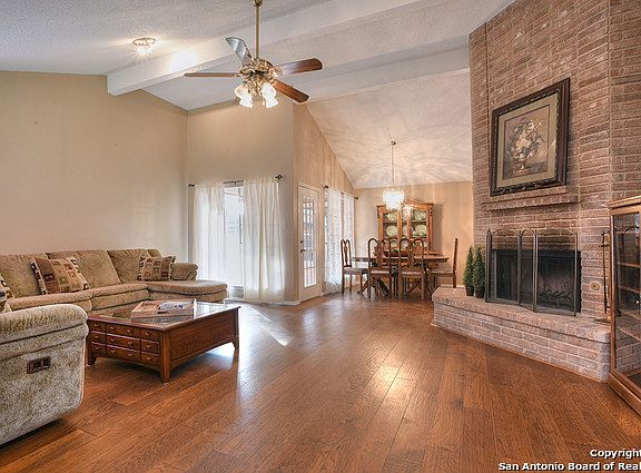 3rd image of 9606 Woodland Hls