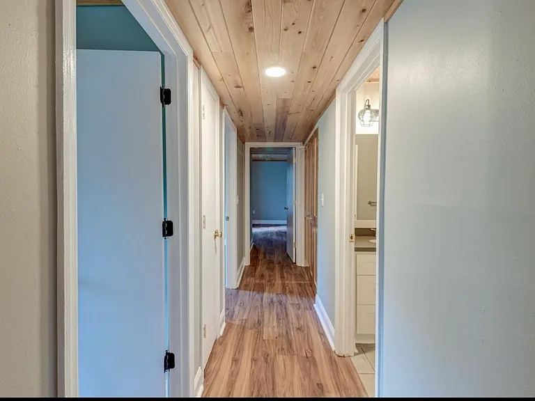 1402 Camp Rd #6B — Photo 16