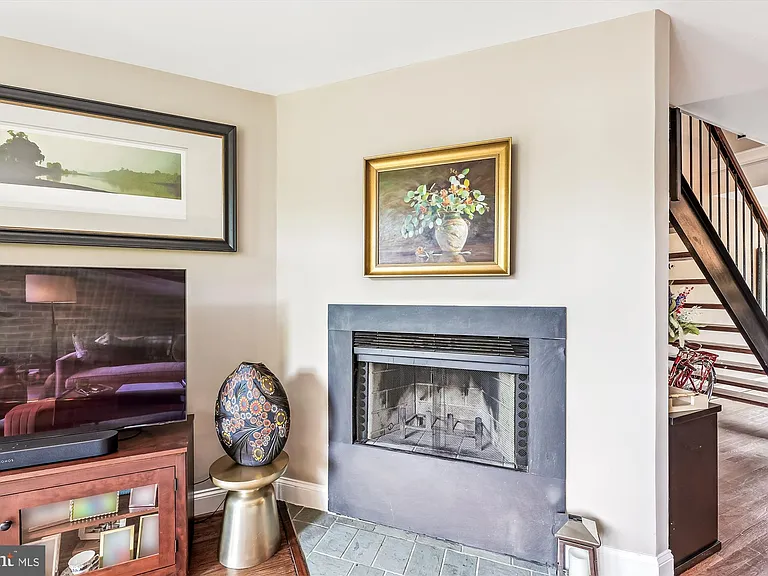 335 N St SW #335 — Photo 4