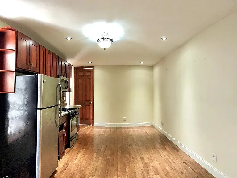 164 Sherman Ave #41 — Photo 8