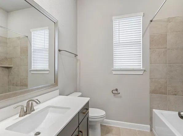 3018 Clapbread Ln, Rosenberg, TX 77471