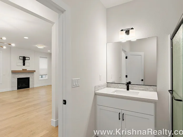 4227 SE Reed Dr — Photo 12