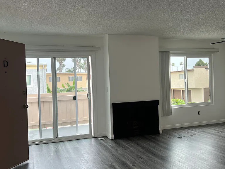 16891 Green Ln #D — Photo 18