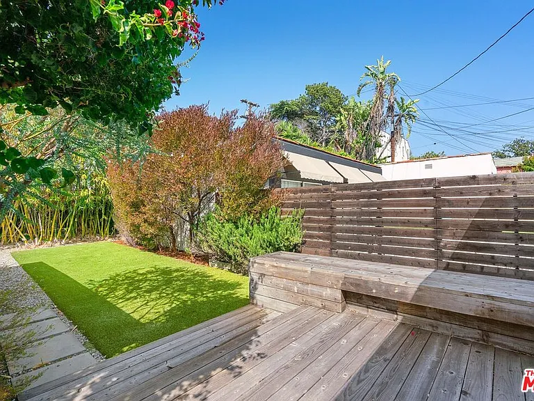 1666 S Curson Ave — Photo 18
