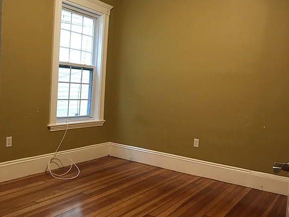5th image of 15 Whittier St #1