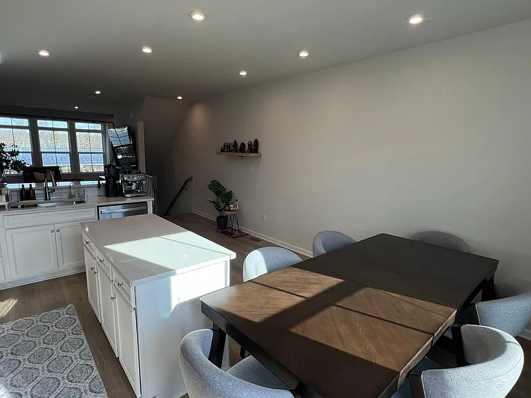 11 Sidney Ln — Photo 10