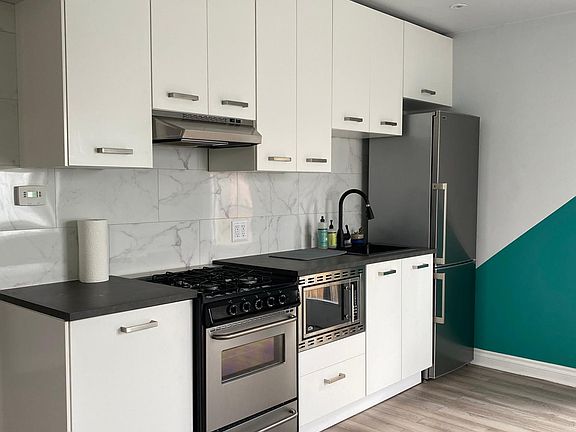 Open concept modern kitchen.