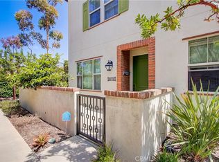 809 El Paseo, Lake Forest, CA 92610