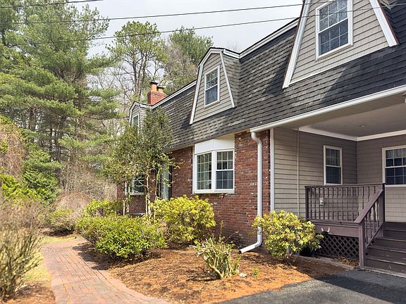 2nd image of 110 Maureen Dr
