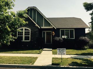 1550 NW Hemlock Ave, Redmond, OR