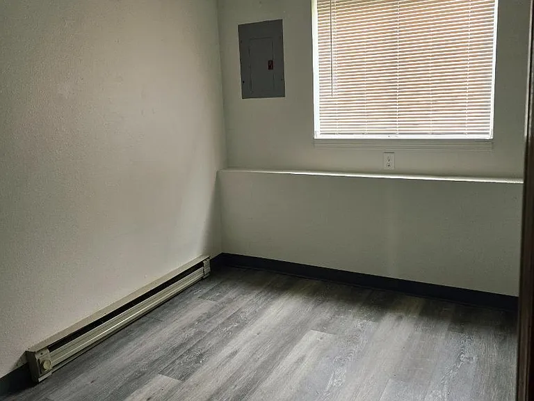 Unit Photo