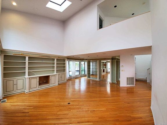 3rd image of 42 Clubside Dr