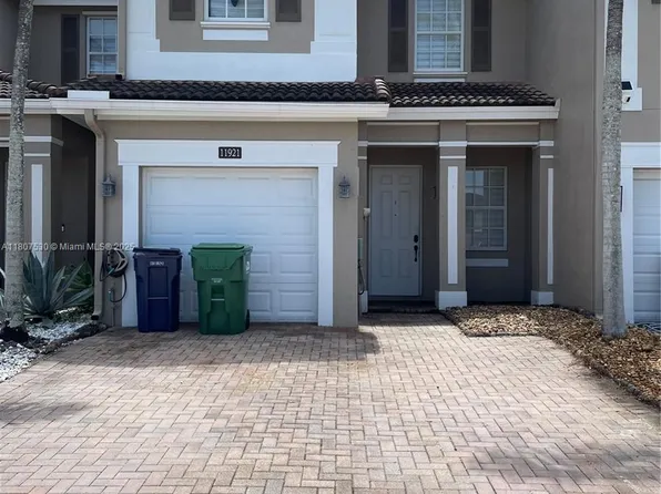 11921 SW 153rd Pl, Miami, FL 33196