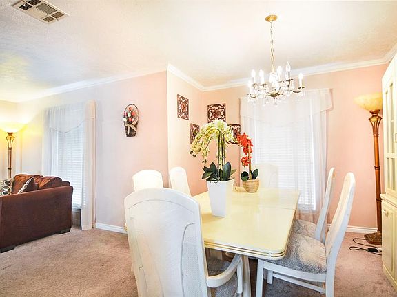 4th image of 15823 Pinwood Dr