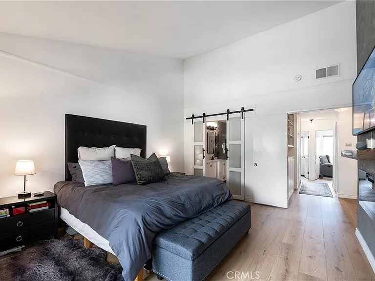 21500 Califa St — Photo 12