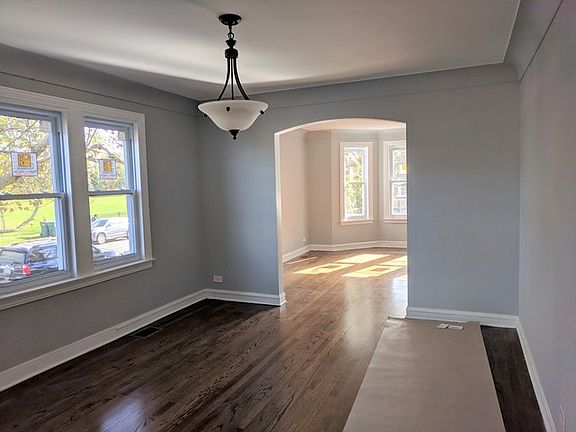 3rd image of 5100 W Medill Ave