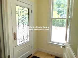 462 Walnut St #3R, Newtonville, MA 02460