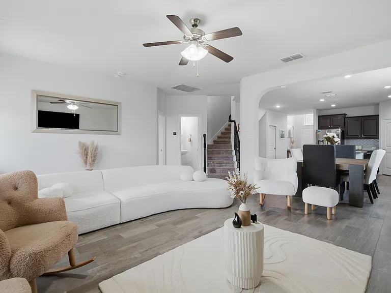 313 Sky Meadow Ln — Photo 11