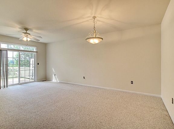 5th image of 1150 Park Dr Unit 704