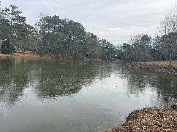 13305 Cogburn Rd, Milton, GA 30004