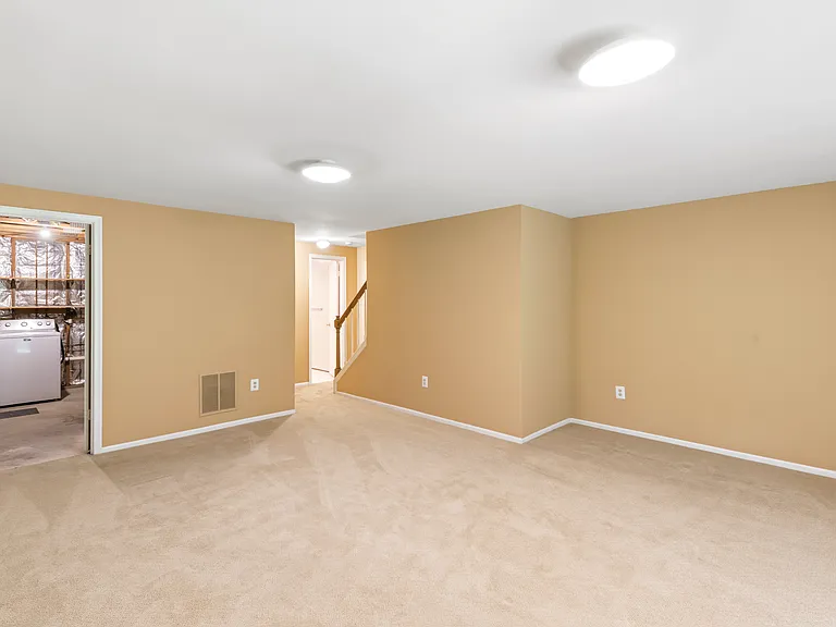 Family Room (alt view)