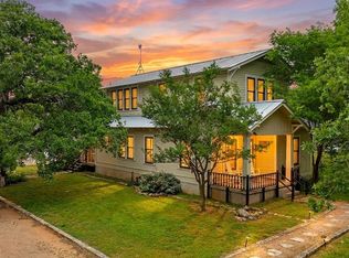 44 Segner Rd, Fredericksburg, TX 78624