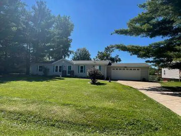 16132 Softwater Lake Dr, Linden, MI 48451