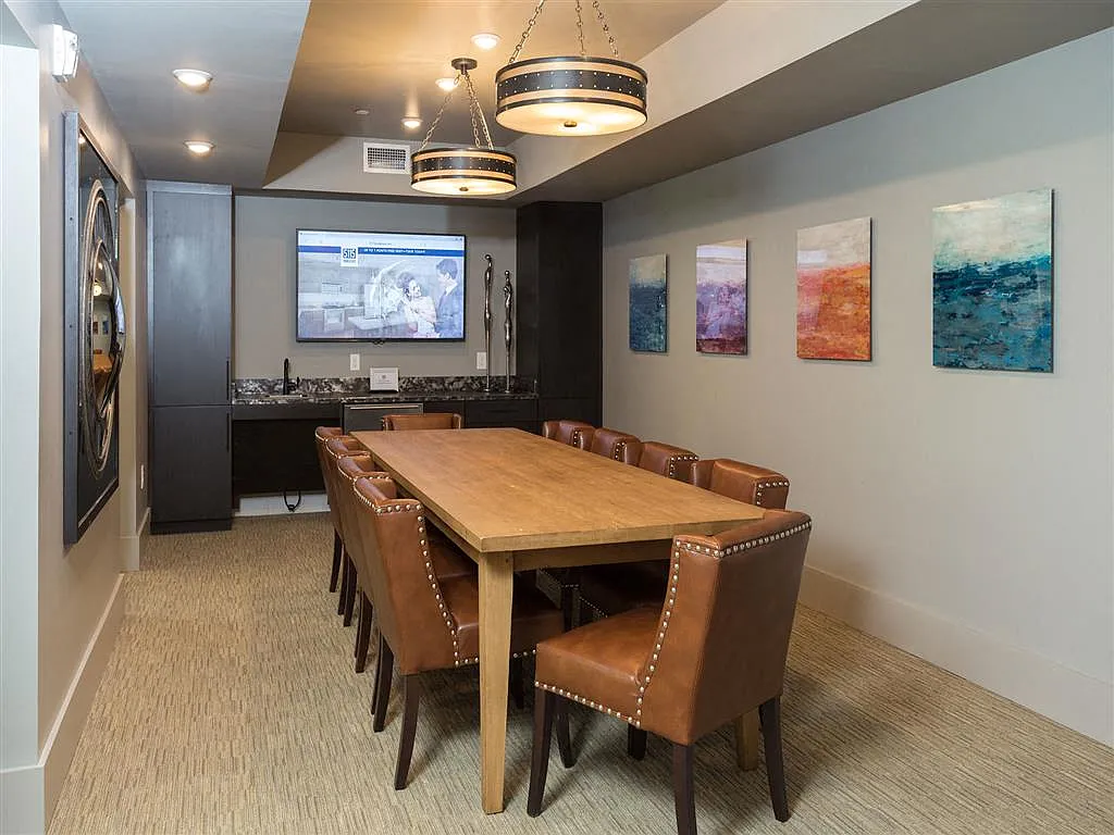 5115 Park Place — Photo 2