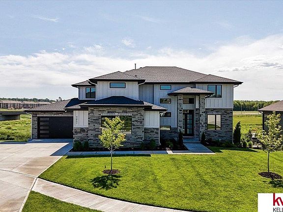 4th image of 9857 S 97th Avenue Cir