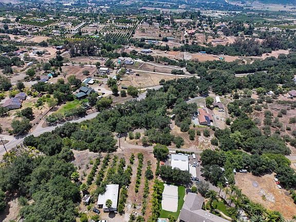 3rd image of 15778 Cottage Garden Rd