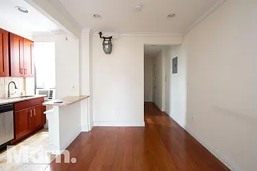 Rented by Mdrn Residential