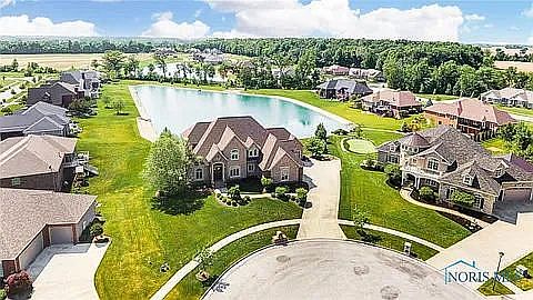 2nd image of 6140 Marys Glen Ct