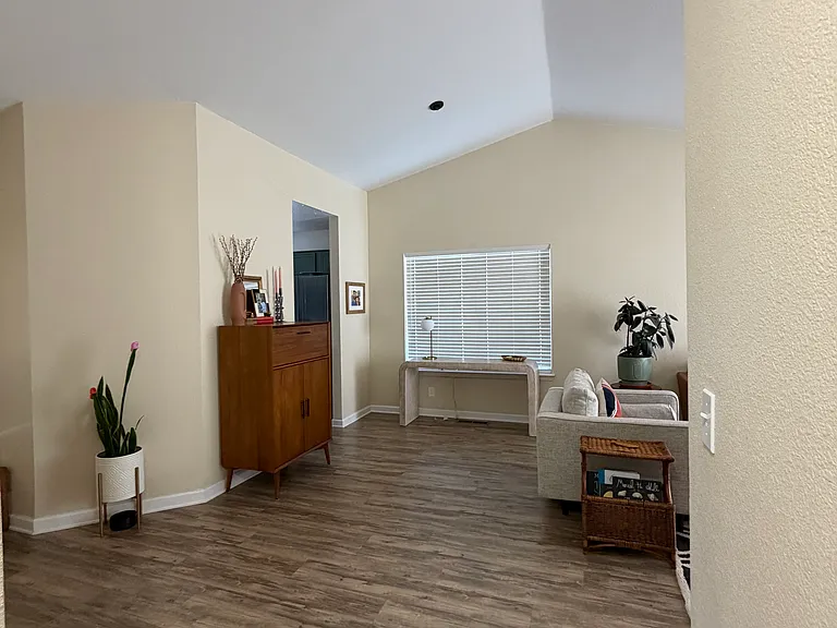 974 Hilltop Dr — Photo 28