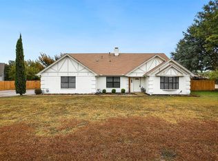 525 Meadow Knoll Ct, Keller, TX 76248