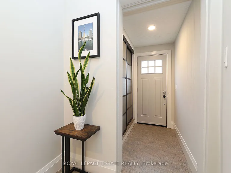 27 Sycamore Pl — Photo 4