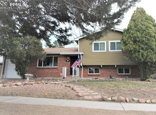 1613 Auburn Dr, Colorado Springs, CO 80909