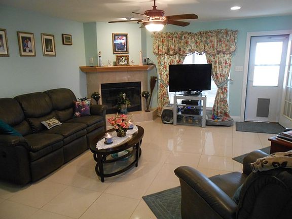 3rd image of 57 Navajo Dr