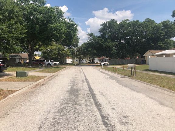 4th image of 7009 Monterron Ln