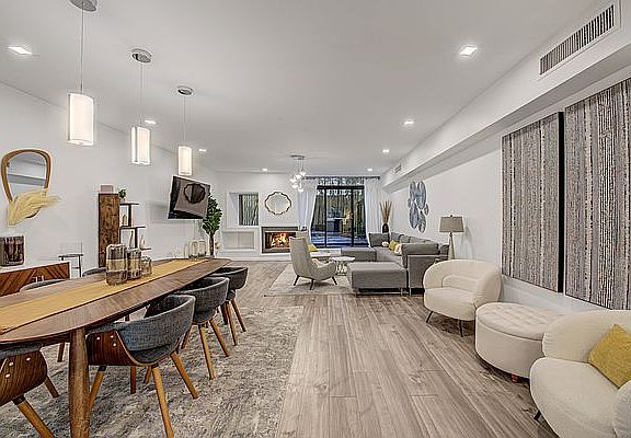 5th image of 311 E 51st St #1L