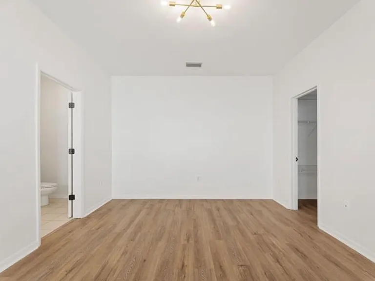 11585 NW 18th Pl — Photo 12