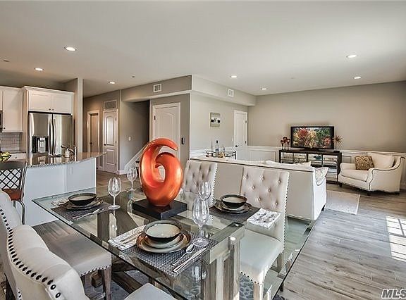 4th image of 403 Canoe Pl