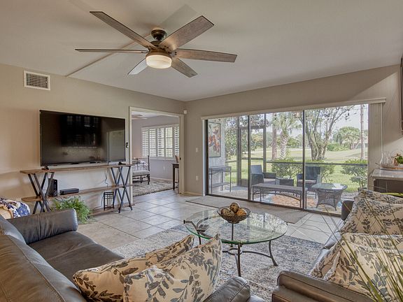 3rd image of 5640 Golf Pointe Dr #1