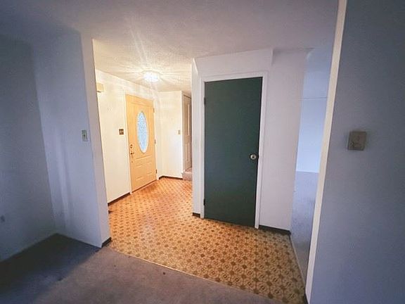 5th image of 209 Sherwood Dr