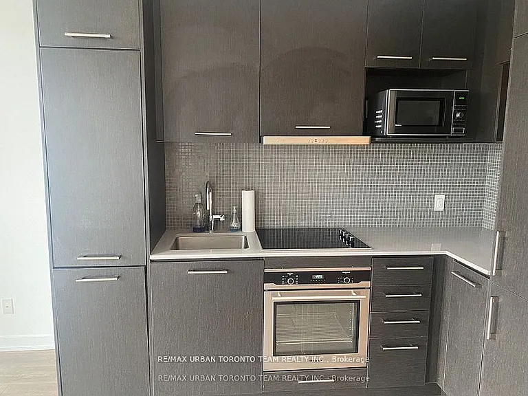 87 Peter St #3303 — Photo 7