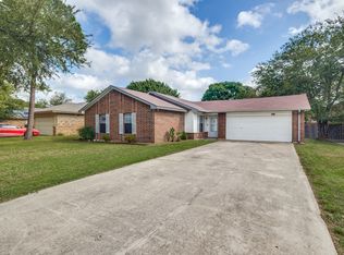 2504 Liberty Ln, Denton, TX 76209