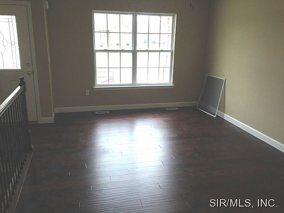 2nd image of 2065 Briarbend Ct