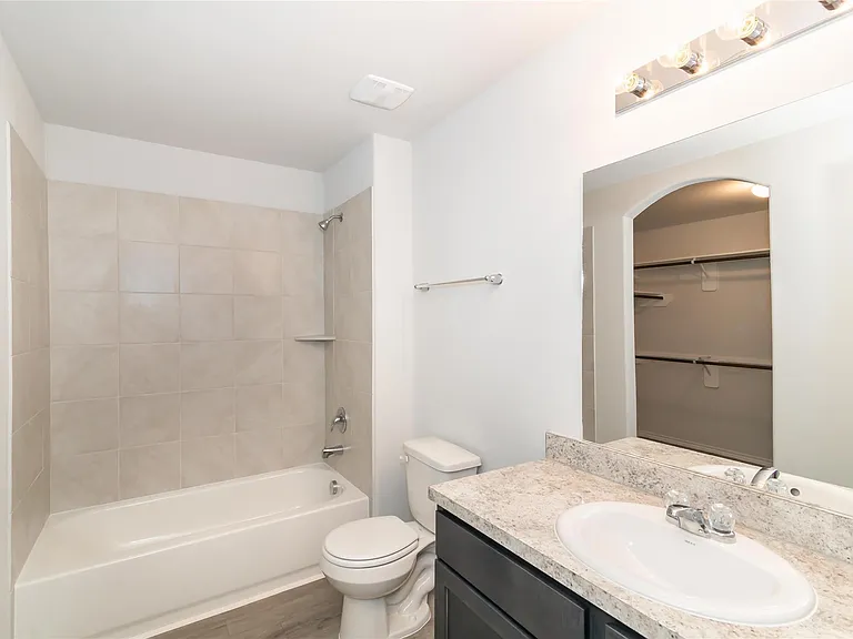 1241 Narrow Heights Dr — Photo 7