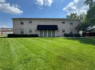 1250 Robbins Run Ct, Dayton, OH 45458