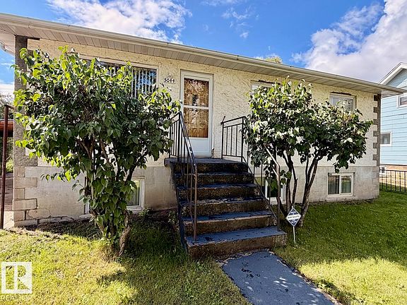 5th image of 5044 49th St