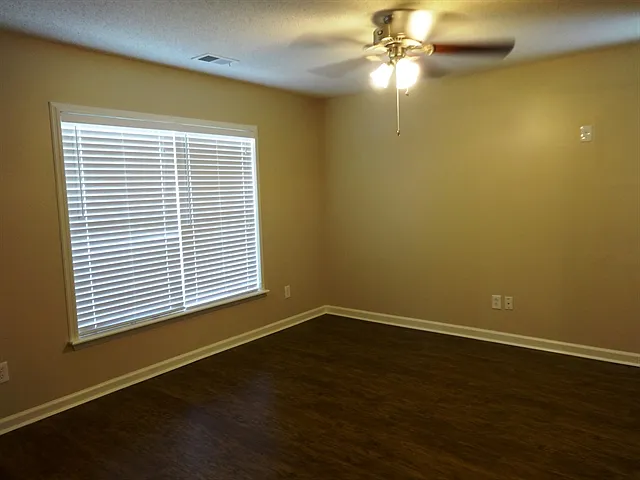 409 Cotton Hope Ln — Photo 19